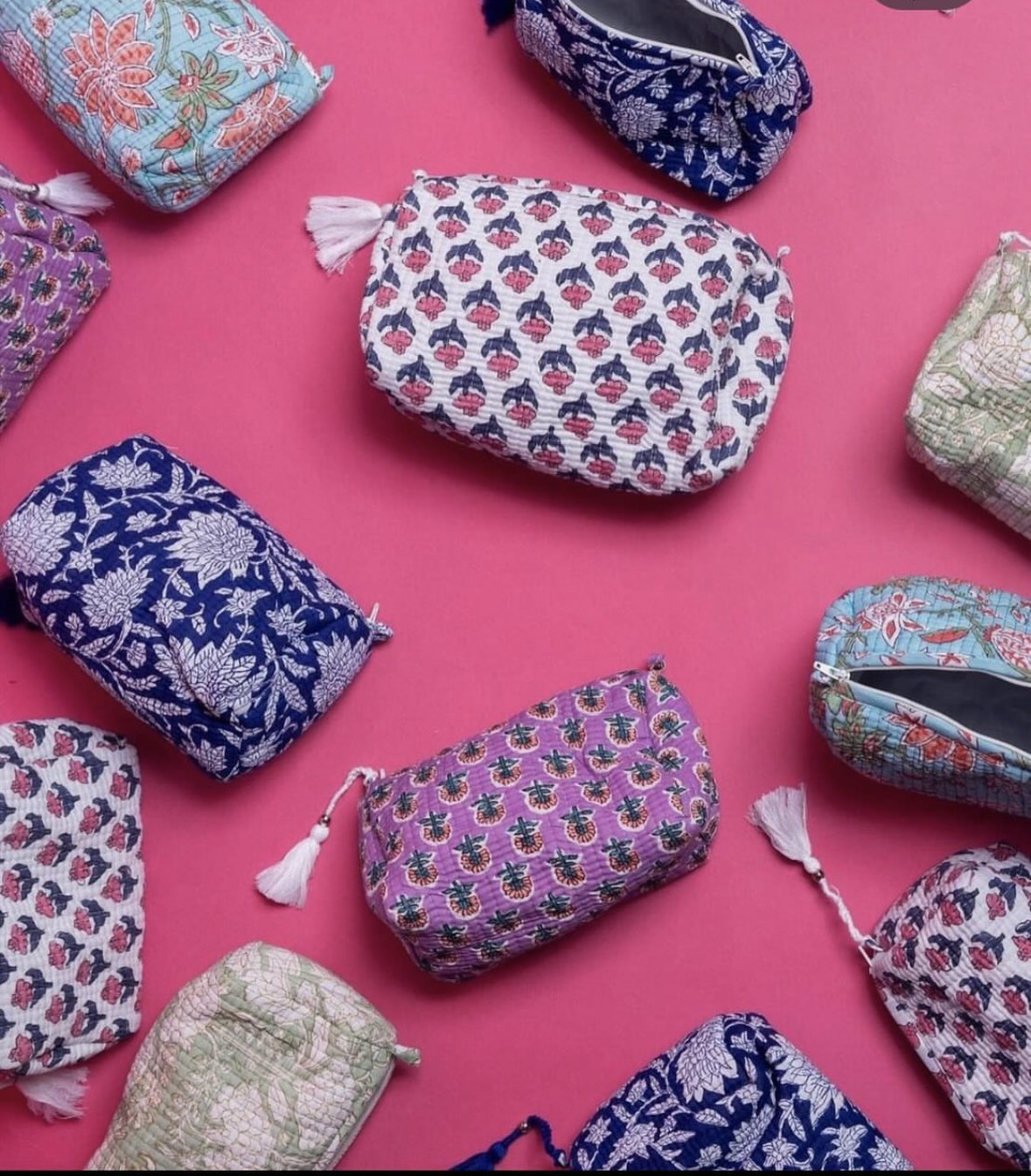 TOILETRY SETS